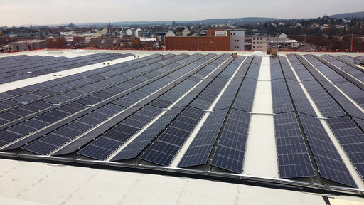 Dachsanierung und PV Anlage Möbel Martin Saarbrücken