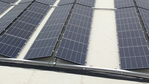 Dachsanierung und PV Anlage Möbel Martin Saarbrücken