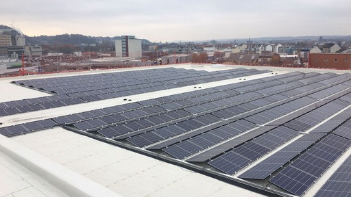 Dachsanierung und PV Anlage Möbel Martin Saarbrücken