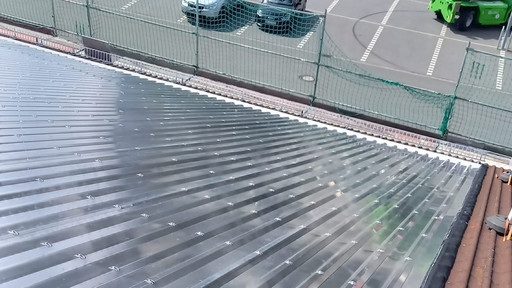 Unterkonstruktion für Photovoltaik-Anlage auf SB-Markt