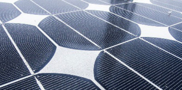 Photovoltaikmodule auf Flachdach